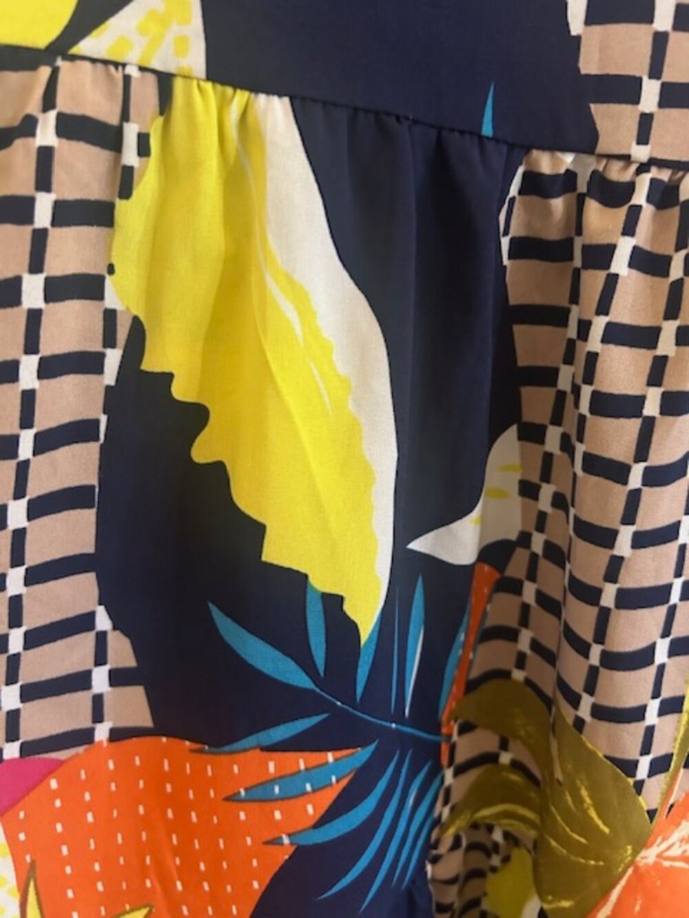 AMORETU BOLD ABSTRACT DRESS XL - Picture 11 of 11